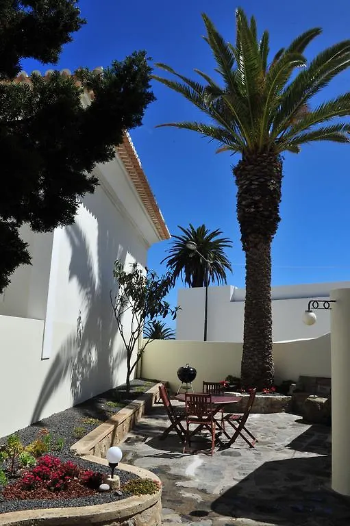 16 Porto Santo Apartments 0*,